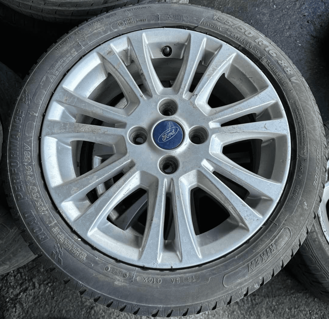 GENUINE FORD FIESTA MK7 16