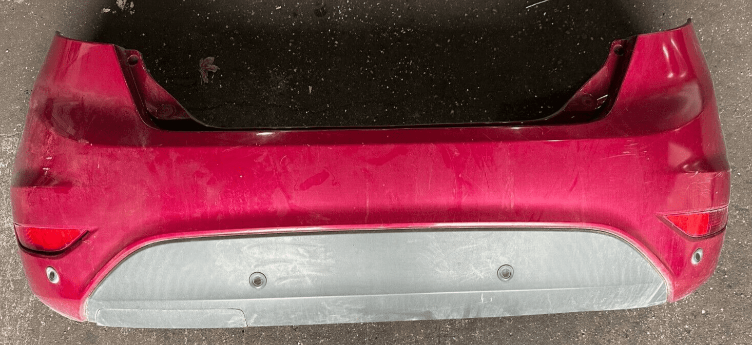 1801047 GENUINE FORD FIESTA MK7 BACK REAR BUMPER PDC BLUSH RED 2008 - 2012