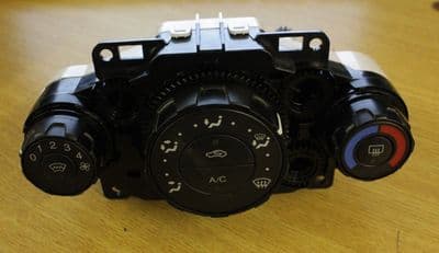 GENUINE FORD FIESTA MK7 CLIMATE HEATER CONTROL SWITCH AIR CON  2008 - 2012