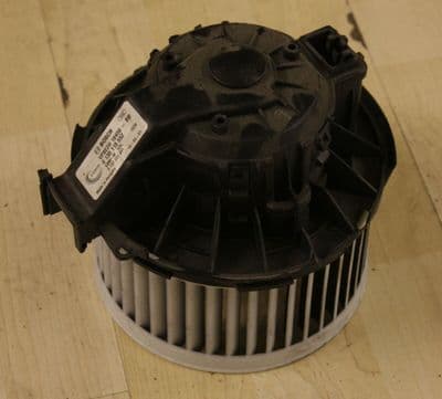 GENUINE FORD FIESTA MK7 HEATER FAN BLOWER MOTOR VP8E2H-18456-BB 2008 - 2012
