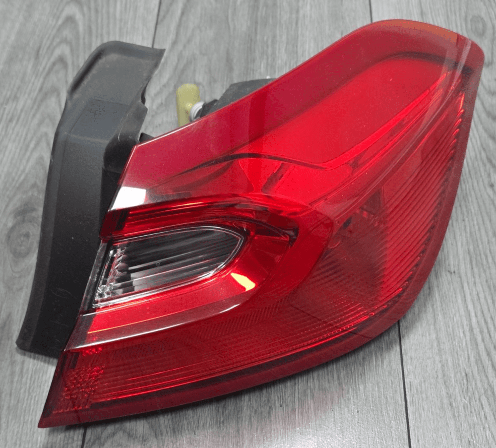 GENUINE FORD FIESTA MK8 DRIVER OUTER RIGHT TAIL LIGHT H1BB-13404-AJ ...