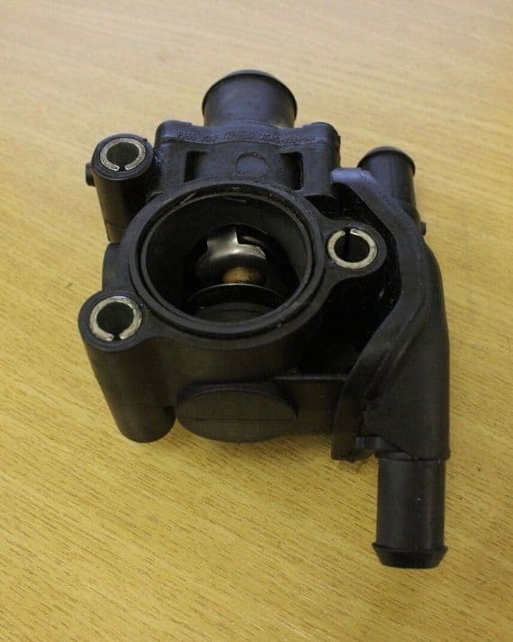 GENUINE FORD FOCUS MK1 1.8 TDCi THERMOSTAT HOUSING XS4Q-8594-AB 1998 - 2005
