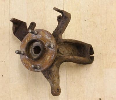 GENUINE FORD FOCUS MK1 PASSENGER FRONT N/S/F HUB KNUCKLE NO ABS 1998 - 2005