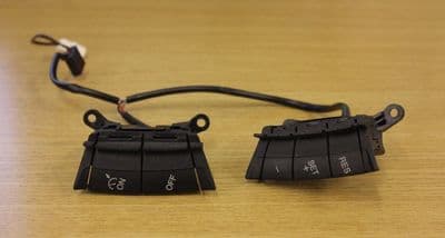 GENUINE FORD FOCUS MK2 C-MAX STEERING WHEEL CRUISE CONTROL BUTTONS 2003 - 2011