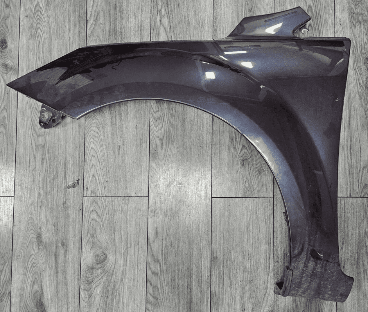 GENUINE FORD FOCUS MK2 FRONT PASSENGER WING IRIS ENHANCED METALLIC 2008 GENUINE FORD FOCUS MK2 FRONT PASSENGER WING IRIS ENHANCED METALLIC 2008