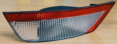 GENUINE FORD FOCUS MK2 LEFT NEAR SIDE REAR FOG LIGHT 8V41-15K273-AB 2008-2011