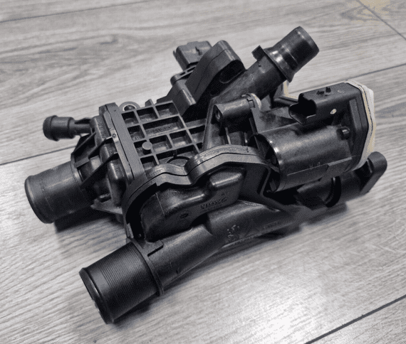 GENUINE FORD FOCUS MK3 / C-MAX MK3 / KUGA MK2 2.0 TDCi THERMOSTAT 2015 - 2020
