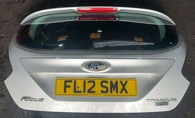 GENUINE FORD FOCUS MK3 HATCHBACK REAR BOOT TAILGATE MOONDUST SILVER 2011-2015