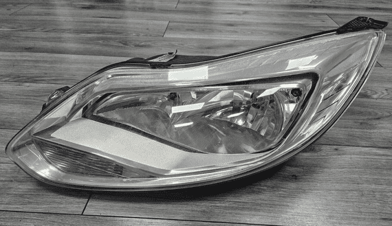 GENUINE FORD FOCUS MK3 PASSENGER LEFT HEADLIGHT SILVER BM51-13W030-PB 2011-2015