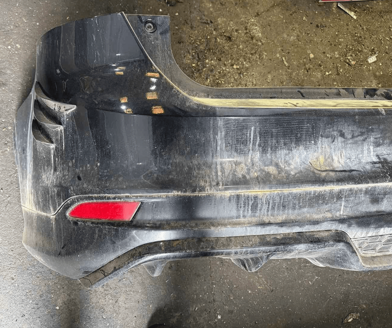 GENUINE FORD FOCUS MK3 ZETEC-S / ST-LINE HATCHBACK REAR BUMPER BLACK ...
