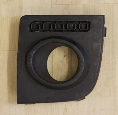 GENUINE FORD FUSION FOG LIGHT SURROUND N/S/F PASSENGER SIDE FRONT 2006 - 2012