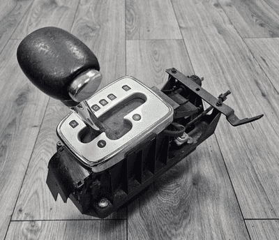 GENUINE FORD GALAXY MK2 AUTO AUTOMATIC GEAR STICK YM21-7Z469-DD 2000 - 2006