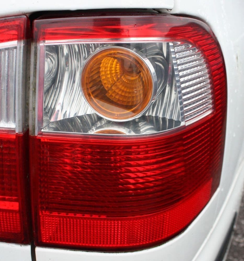 GENUINE FORD GALAXY MK2 DRIVER RIGHT REAR OUTTER LIGHT CLUSTER 2004-2006