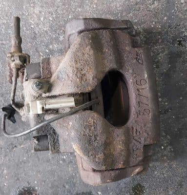 GENUINE FORD GALAXY MK2 FRONT DRIVER O/S/F BRAKE CALIPER & CARRIER 2000 - 2006