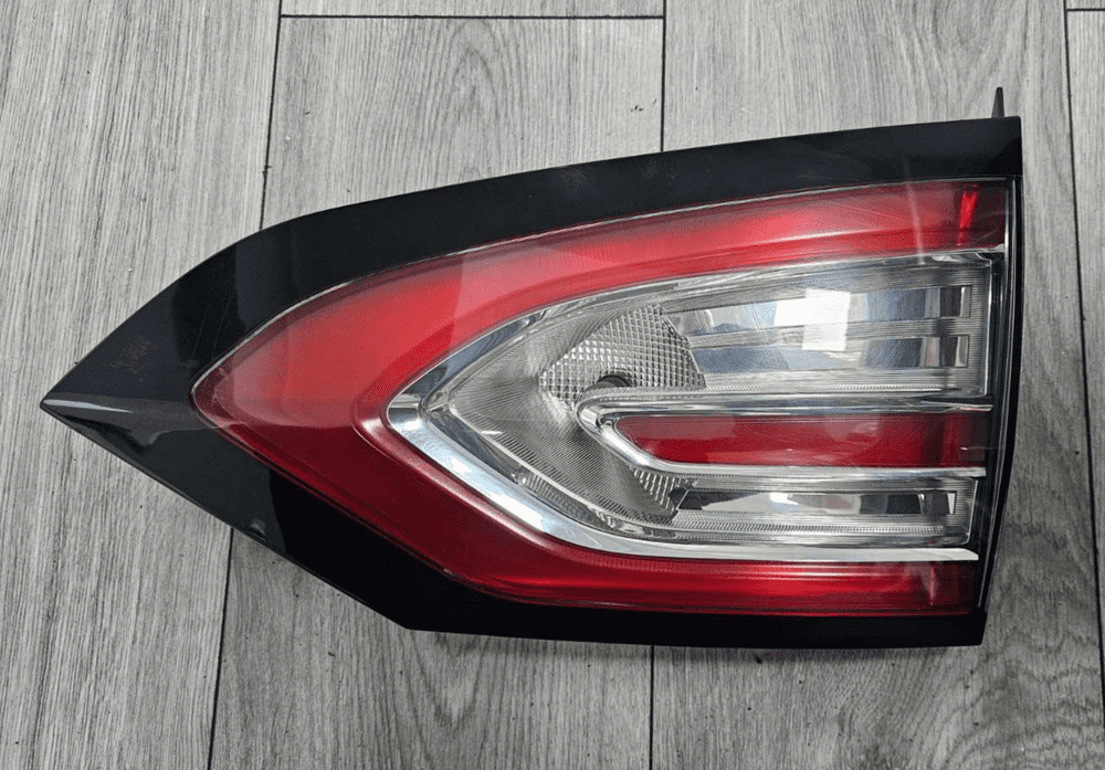 GENUINE FORD GALAXY MK4 DRIVER RIGHT INNER TAIL LIGHT EM2B-13A602-AJ ...