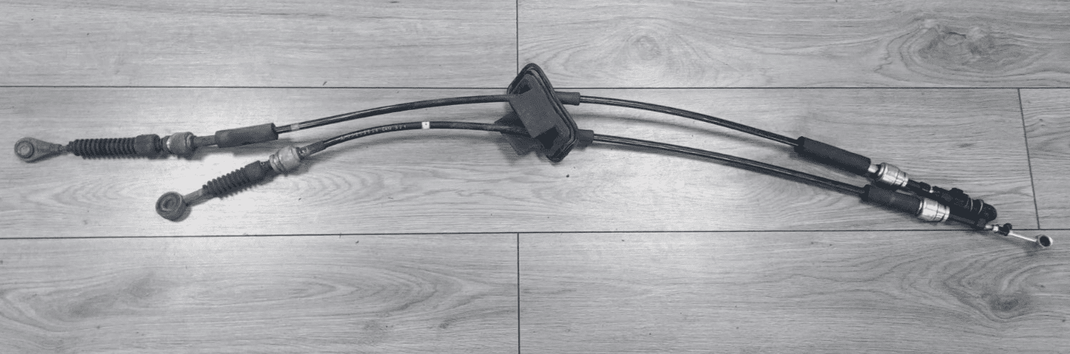 GENUINE FORD KA MK2 1 2 PETROL 5 SPEED GEAR SELECTOR CABLES 2010 - 2016