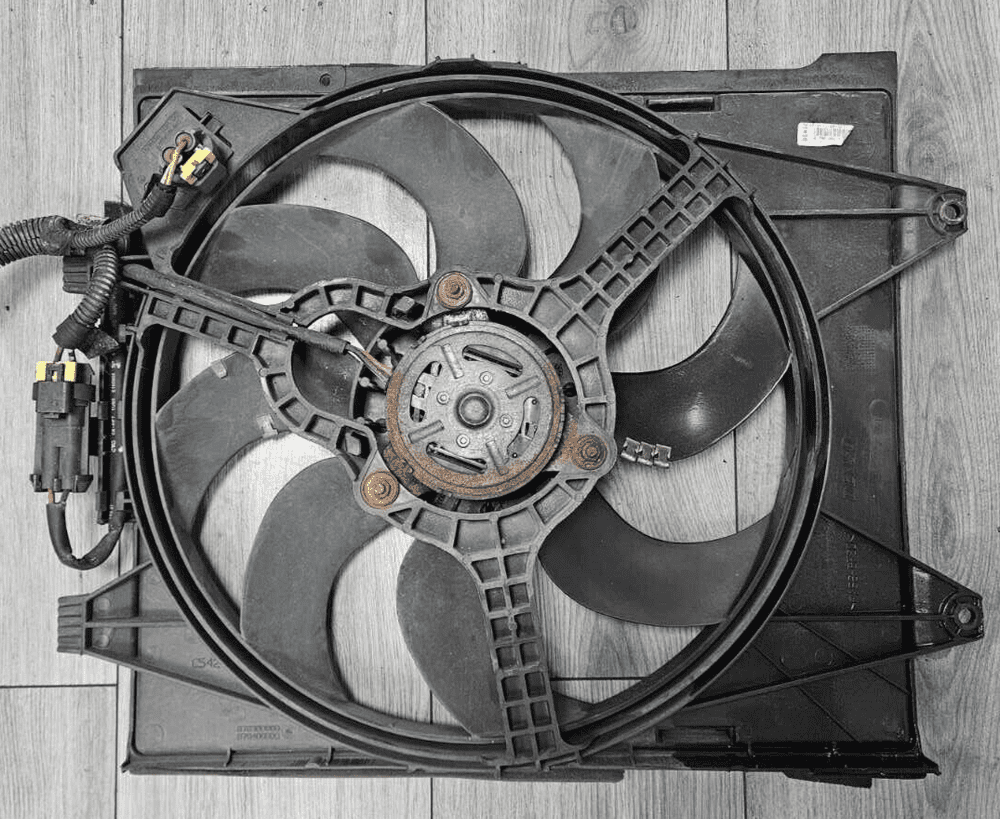 GENUINE FORD KA MK2 1 2 PETROL RADIATOR FAN AS51-8C607-BB 2009 - 2016