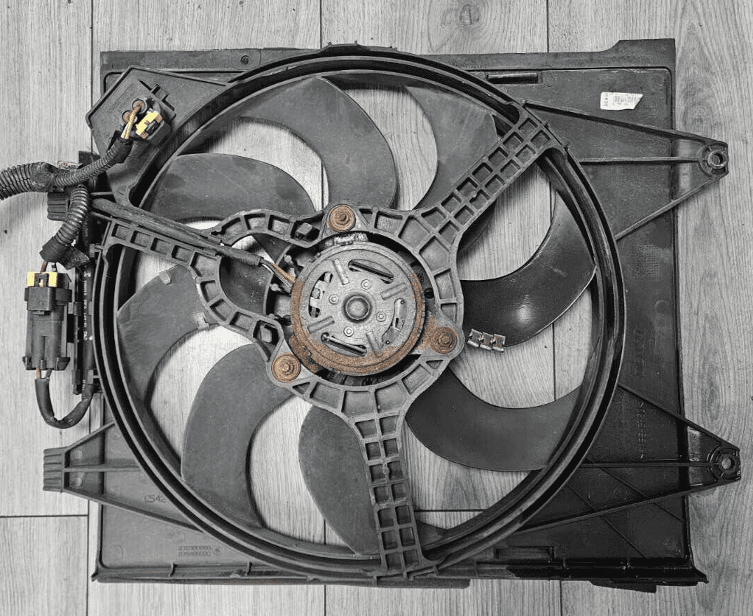 GENUINE FORD KA MK2 1 2 PETROL RADIATOR FAN AS51-8C607-BB 2009 - 2016