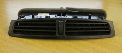GENUINE FORD KUGA C-MAX CENTRE DASHBOARD AIR VENT AM51-R01815-AEW 2010 - 2019