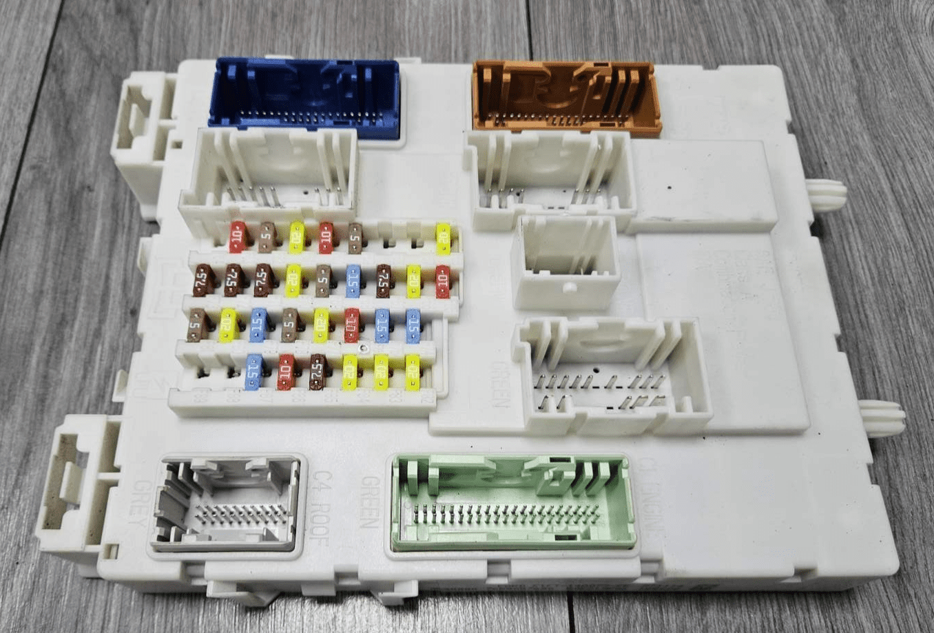 GENUINE FORD KUGA MK2 BODY CONTROL MODULE FUSE BOX BCM F1FT-14A073-EF ...