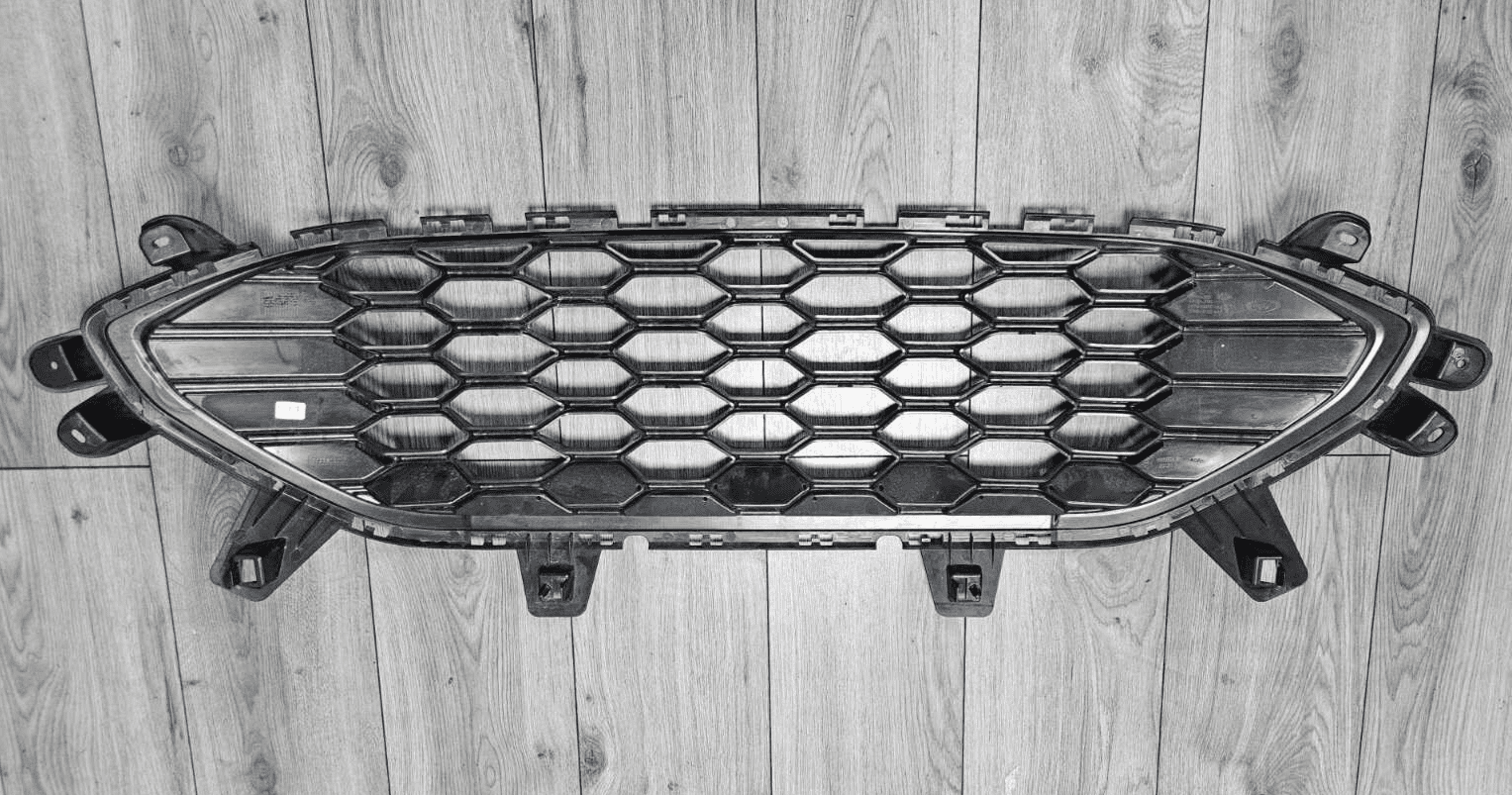 GENUINE FORD KUGA MK3 ST-LINE CARBON BLACK FRONT BUMPER GRILL 2020 - 2025