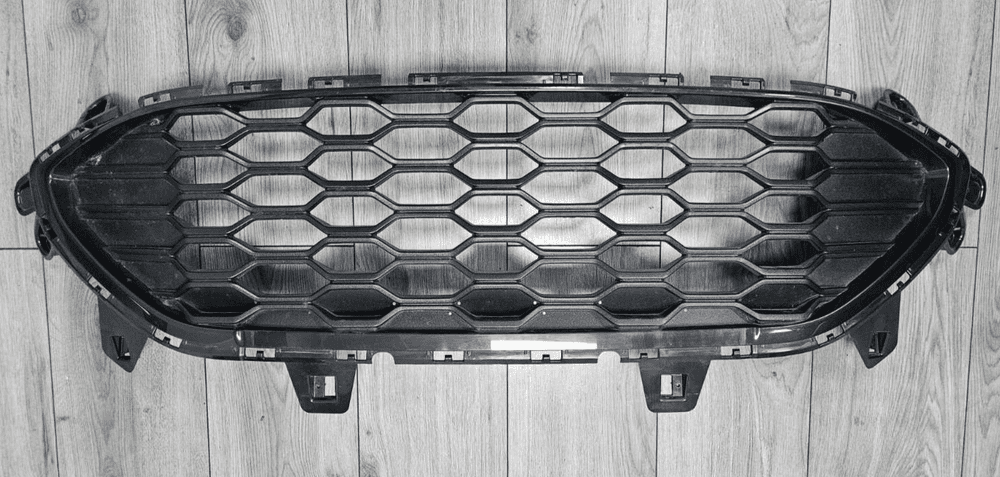 2471833 GENUINE FORD KUGA MK3 ST-LINE CARBON BLACK FRONT BUMPER GRILL 2020 - 2025