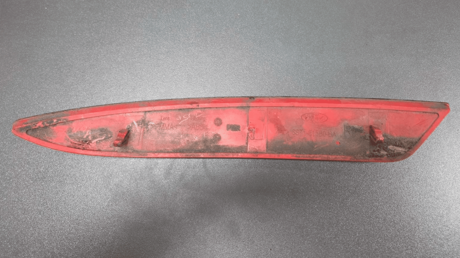GENUINE FORD MONDEO MK3 REAR DRIVER RIGHT BUMPER REFLECTOR 2006 - 2007