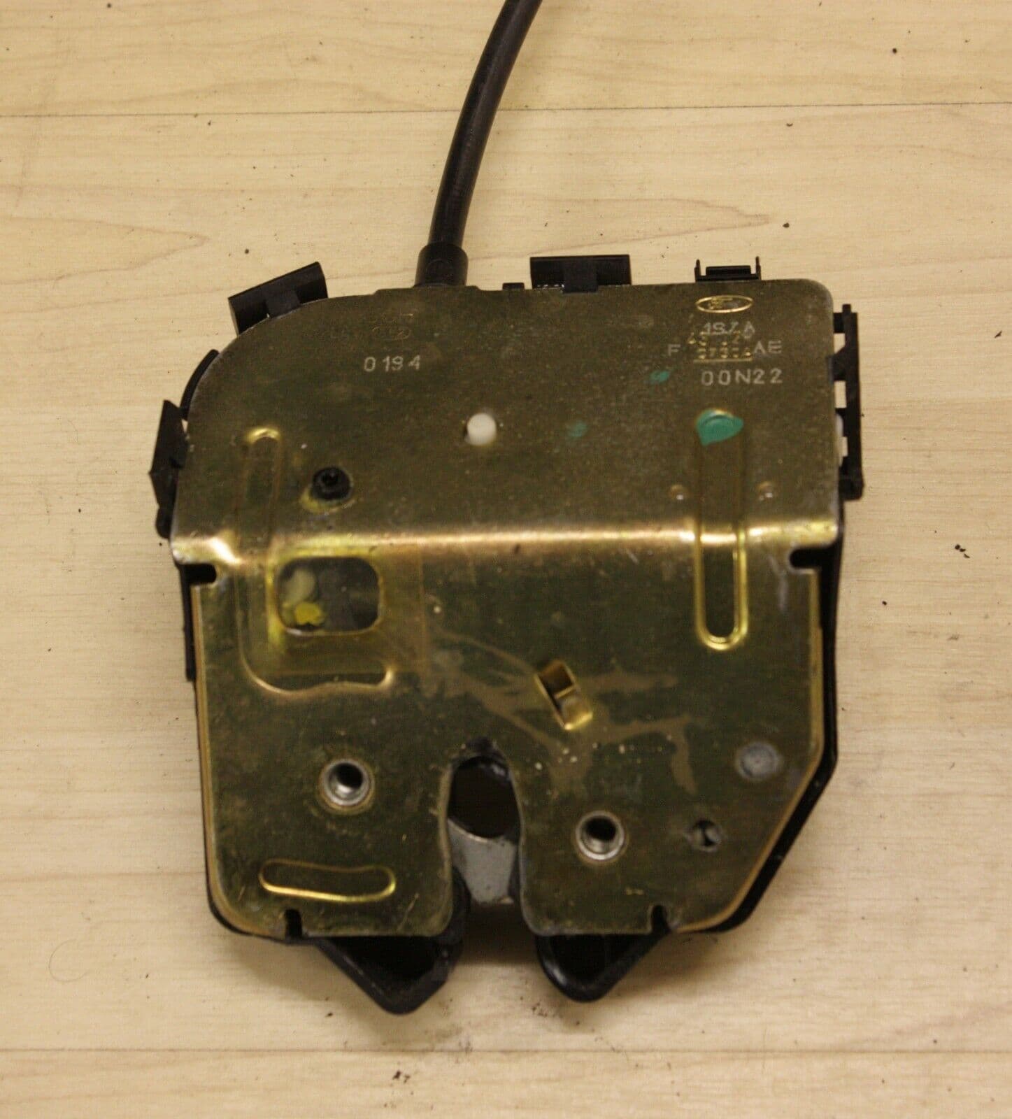 GENUINE FORD MONDEO MK3 TAILGATE BOOT LATCH LOCK 1S7A-F43102-AE 2000 - 2002