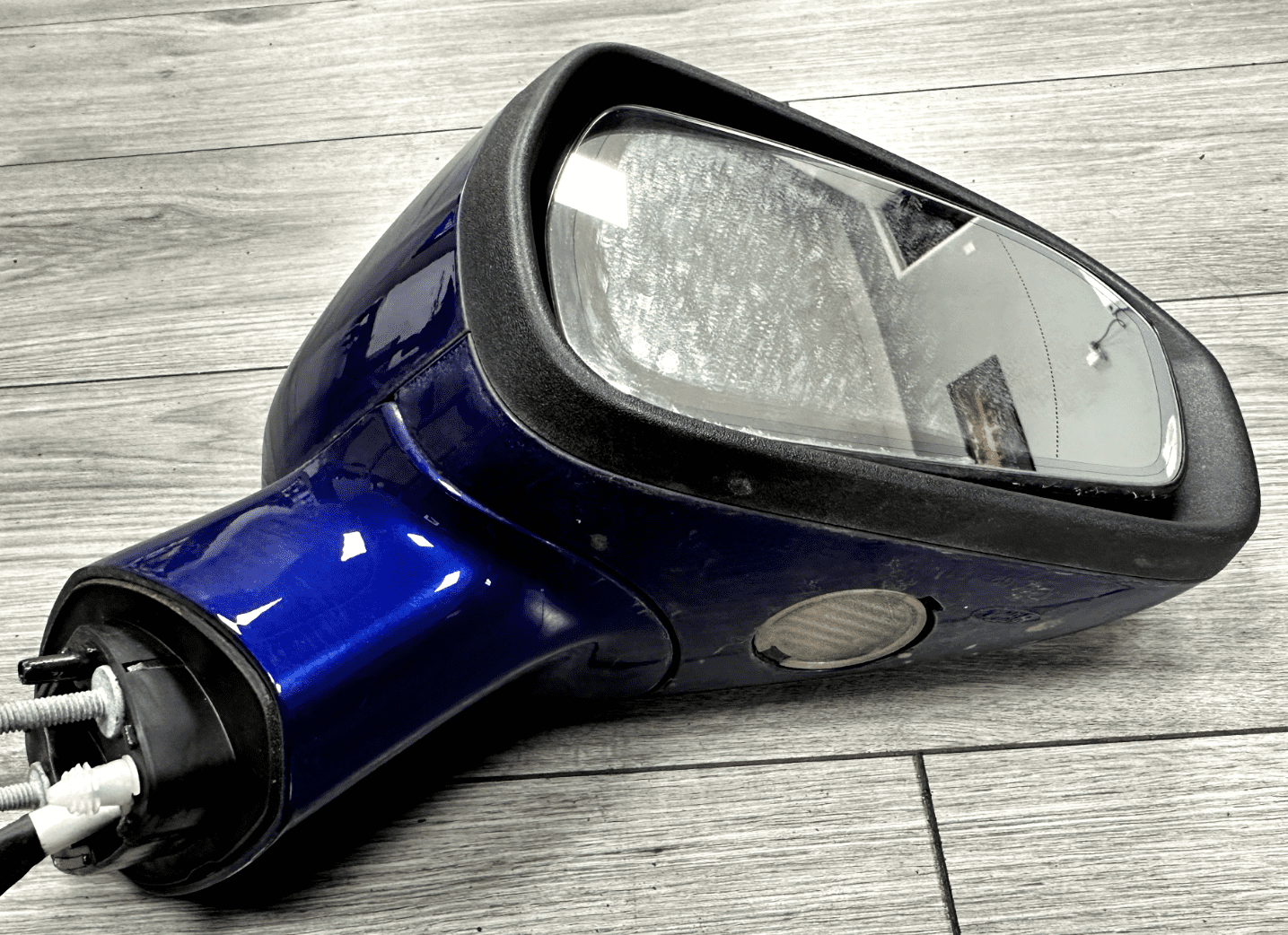 thumbnail image 2 of Ultimate Components Ford Mondeo Mk5 Estate 2014-2023 Driver Side Power Folding Wing Mirror – Heated, Aspherical, LED Indicator, Puddle Light 2 of 3