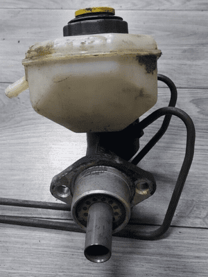 GENUINE FORD PUMA MK1 MASTER BRAKE CYLINDER YS61-2140-CA 1997-2002
