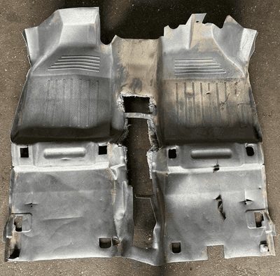 GENUINE FORD TRANSIT CONNECT FRONT CARPET MAT LINER 9T16-V13000-DD 2009 - 2013