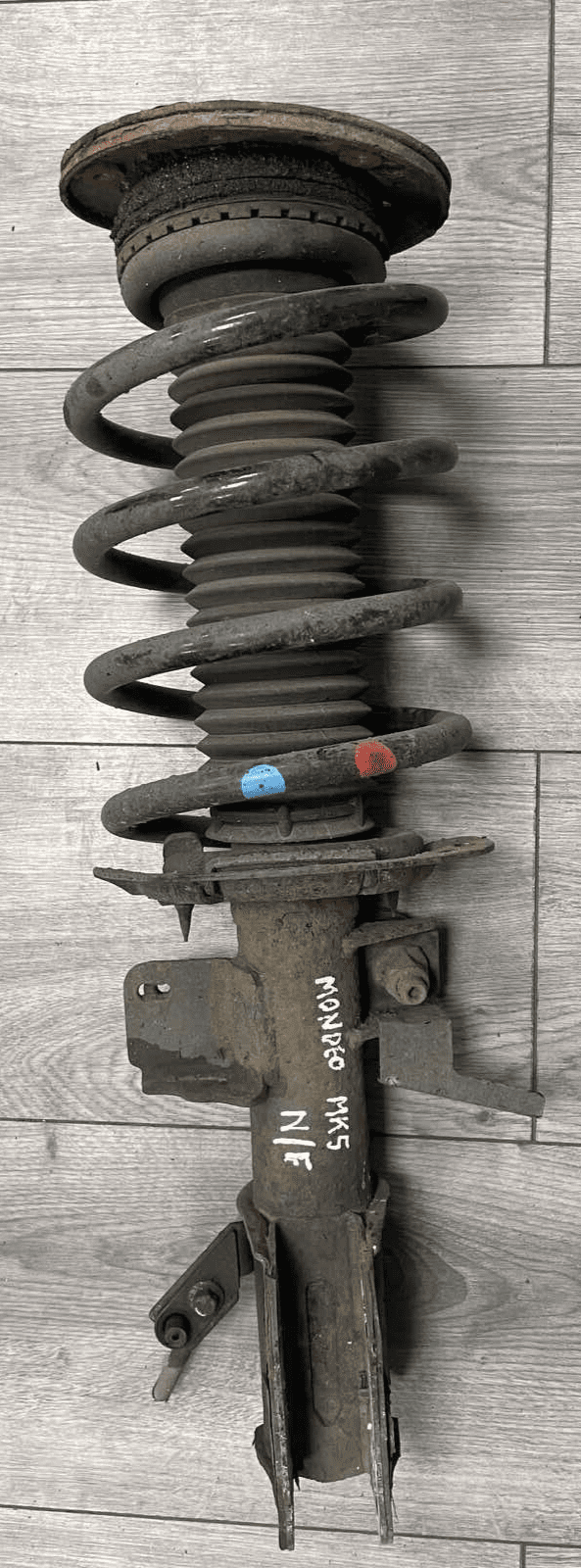 GENUINE MONDEO MK5 NSF LEFT PASSENGER SIDE SUSPENSION STRUT LEG 2015-2019