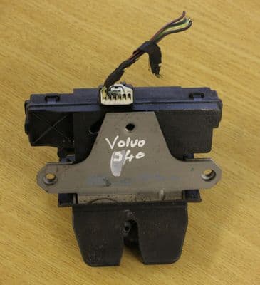 GENUINE VOLVO S40 TAILGATE BOOT ACTUATOR LOCK 4N51-F442A66-AM 2004 - 2010