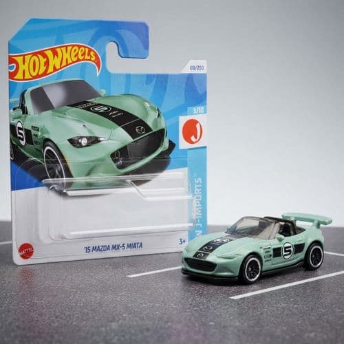 Hot Wheels - ´15 Mazda MX-5 Miata  Car