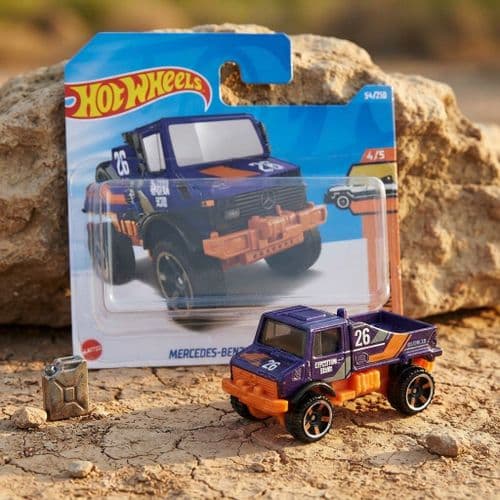 Hot Wheels Mercedes-Benz Unimog 1300L (1)