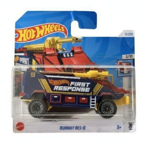 Hot Wheels Runway-RE-Q  (Damaged Card)