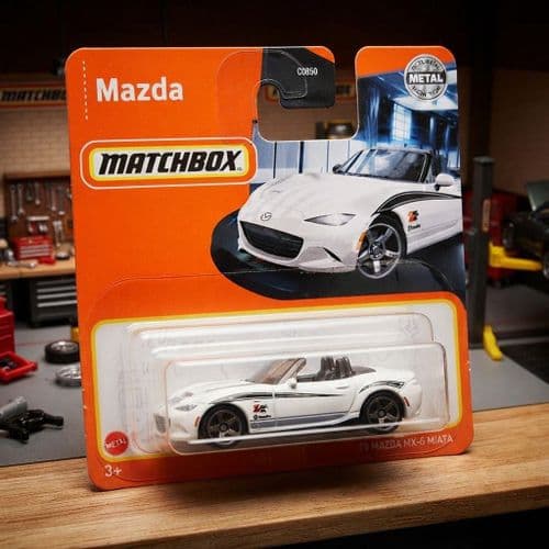 Matchbox, a 15 Mazda MX-5 Miata