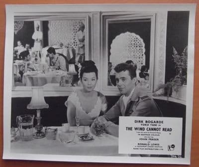 Wind Cannot Read, Original Movie Still, Dirk Bogarde, Yoko Tani, '58 z10