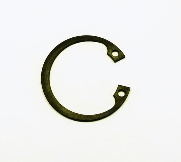 Circlip for Timing Pulley Bearing, John Deere LR155, LR175 Ride On Tractor Mowers Part SB12610800/0