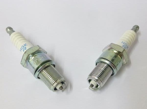 Honda HF2417 Ride On Mower GCV530 Engine New Spark Plugs Set of 2 Part 98079-55846