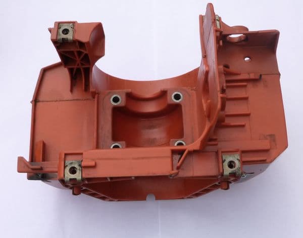 Husqvarna 225H60, 225H75, 225B, 225BX, 225HBV, 225 AI15, AI25 Fuel Tank / Crank Case Part no 503 77 11-04