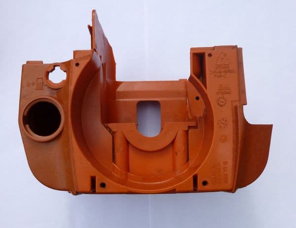 Husqvarna 225H60, 225H75, 225B, 225BX, 225HBV, 225 AI15, AI25 Fuel Tank / Crank Case Part no 503 77 11-04