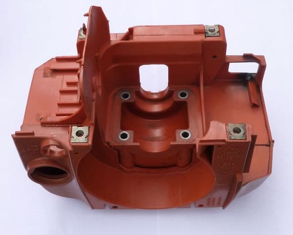 Husqvarna 225H60, 225H75, 225B, 225BX, 225HBV, 225 AI15, AI25 Fuel Tank / Crank Case Part no 503 77 11-04