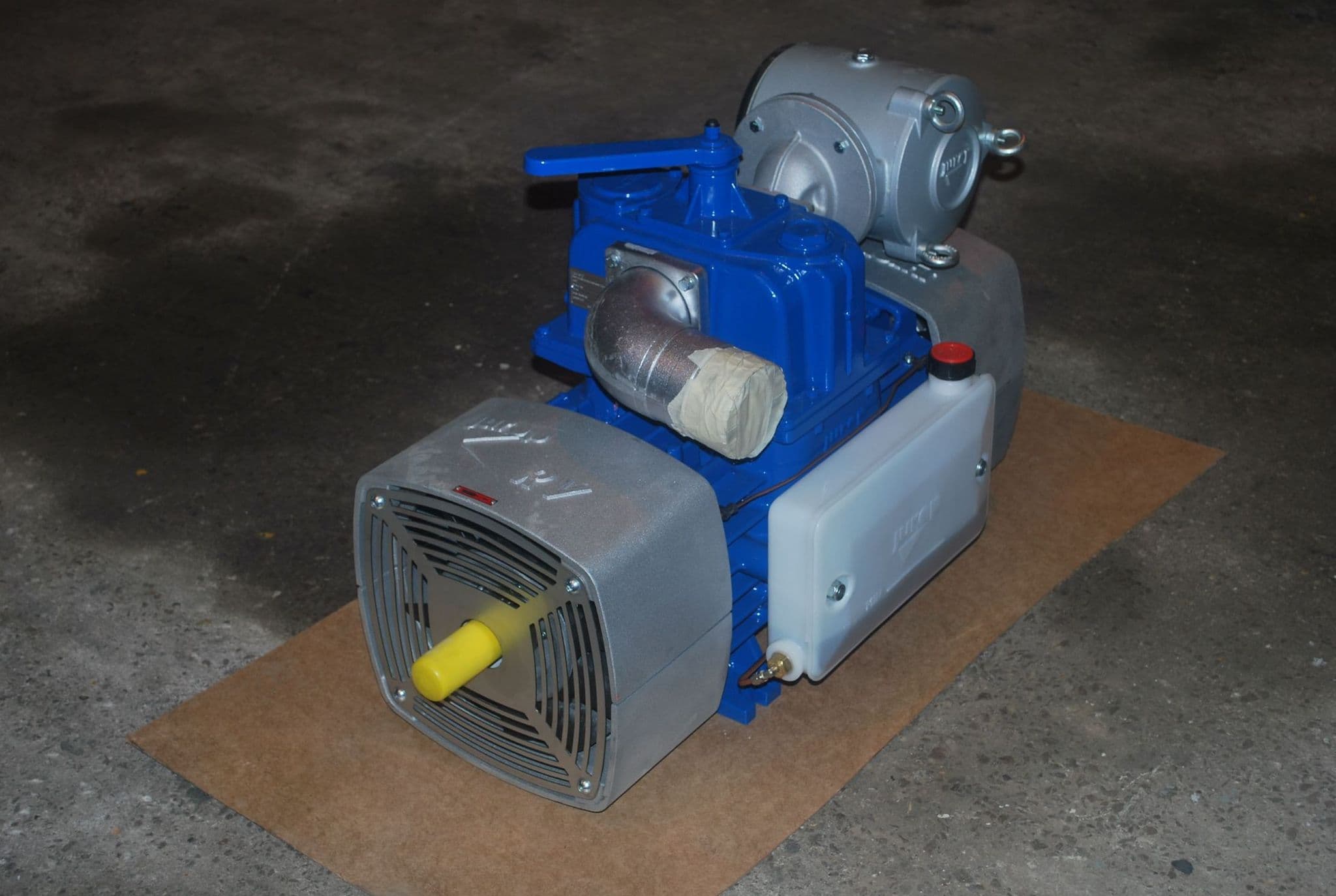 RV 520 JUROP VACUUM PUMP - CLOCKWISE SHAFT DRIVE call for price
