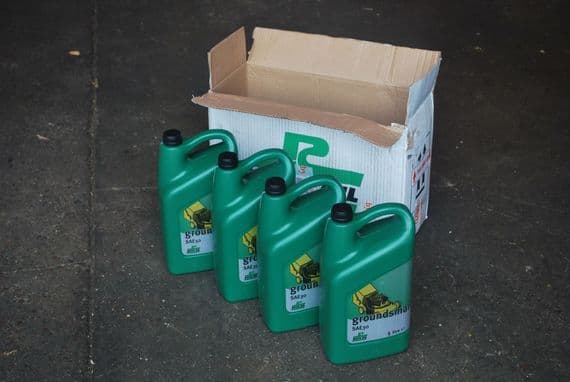 SAE 30  (per case - 4 x 5 Litre)