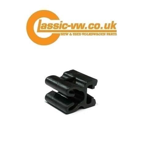 Rear Brake Pipe Clip 445955846 Audi 80 90 100 Passat