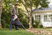 Stihl SHA 56 Cordless Shredder Vacuum / Leaf Blower Set