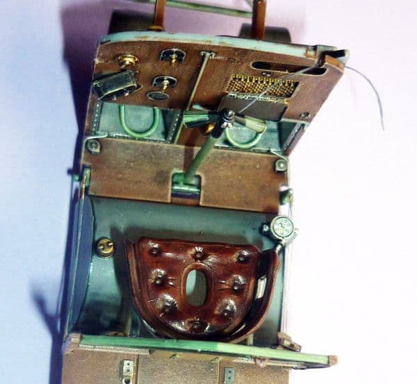 8 BUILDING THE HANNOVER CL II