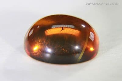 Amber cabochon, Baltic region, 3.18 carats.