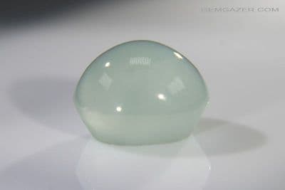 Aquamarine Cat's-Eye cabochon, Brazil. 5.68 carats. (Video)